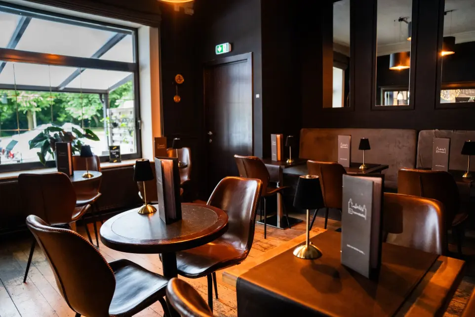 Verwen Kaffee Salle Du Fond Privative